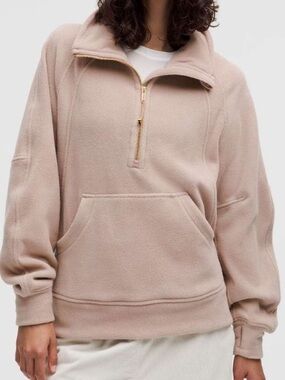 Lululemon Scuba Tumbled Fleece
Funnel-Neck Half Zip - GOLD HARDWARE